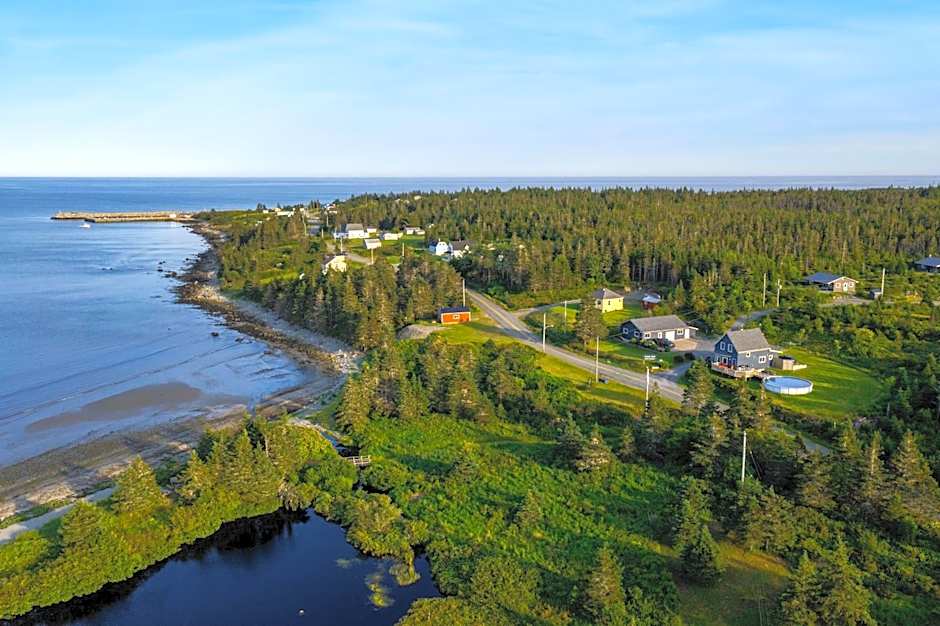 Lonely Rock Seaside Bungalows