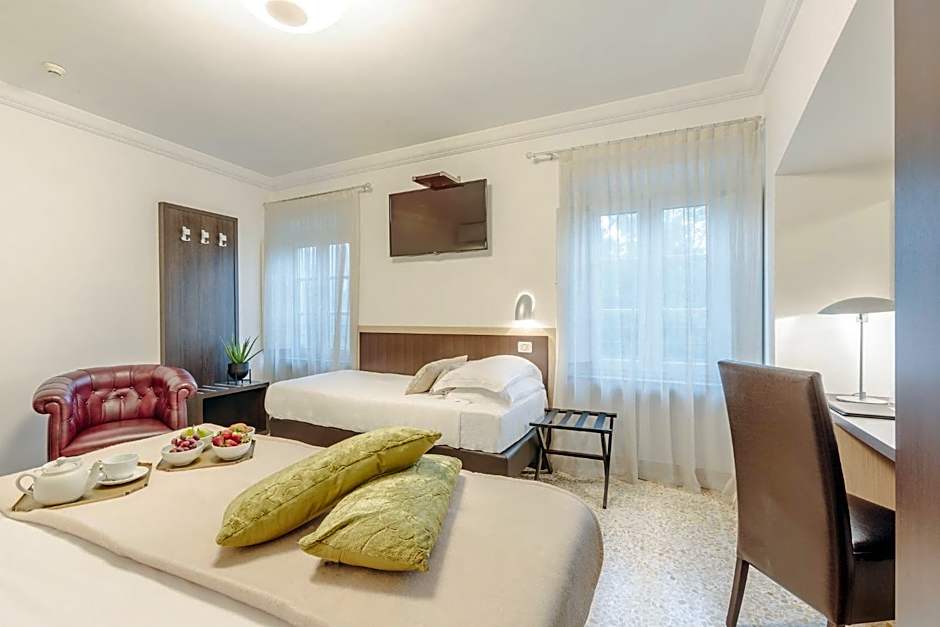 Hotel Hambros - Il Parco In Villa Banchieri