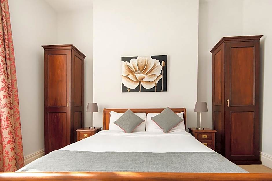 OYO Flagship The Regency