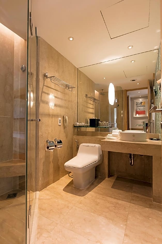 Holiday Inn Bangkok By IHG