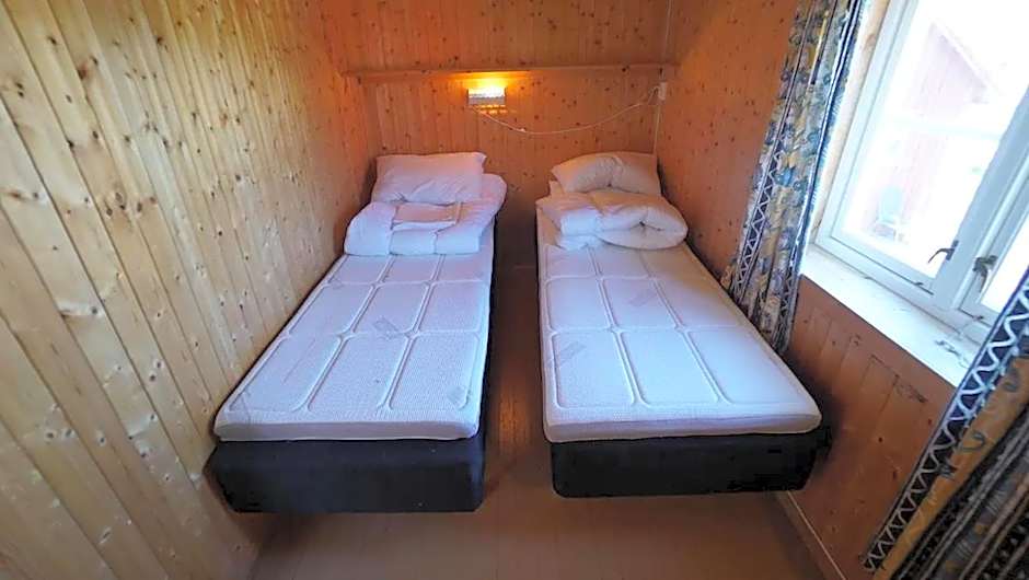 Fisherman's cabin, Lofoten - 11 Johnbua