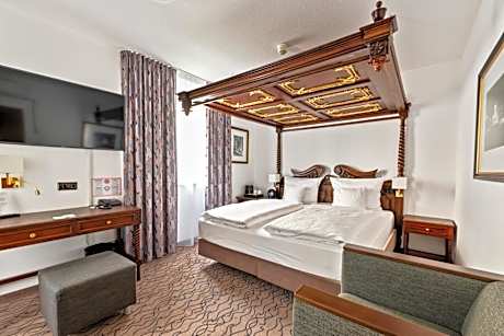 King's Hotel Center Superior