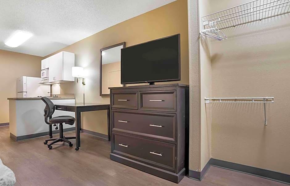 Extended Stay America Select Suites - New Orleans - Airport