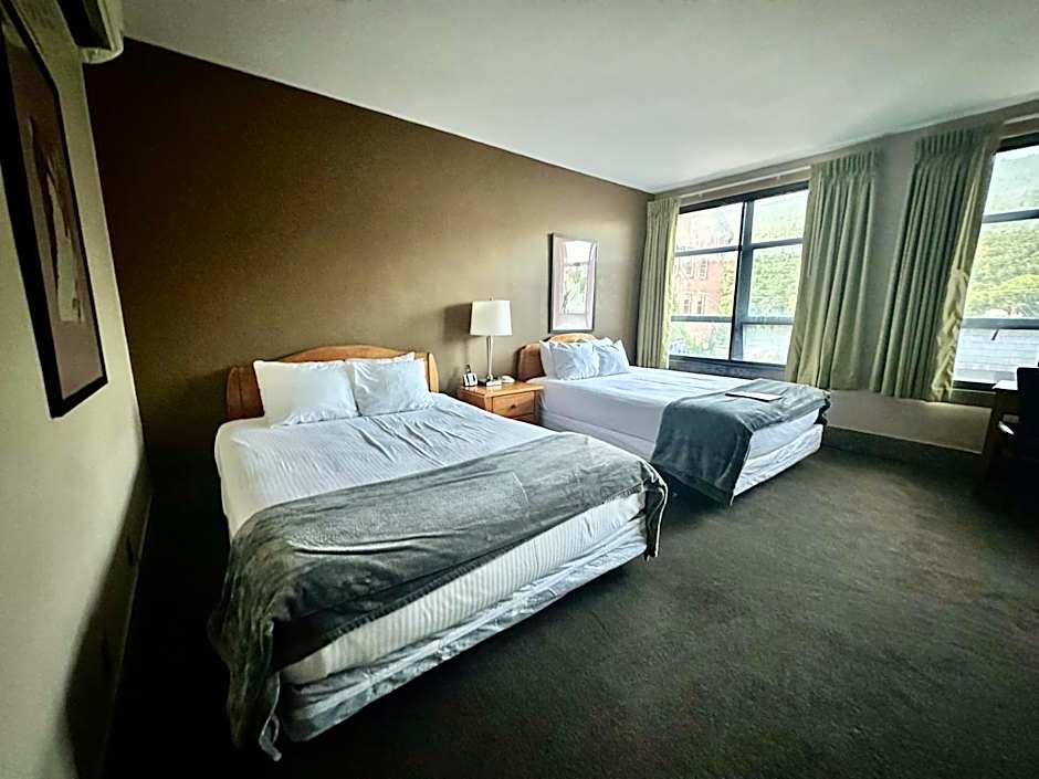 Photo 1 of 7 of Double Room