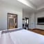 La Quinta Inn & Suites by Wyndham Allen At The Village
