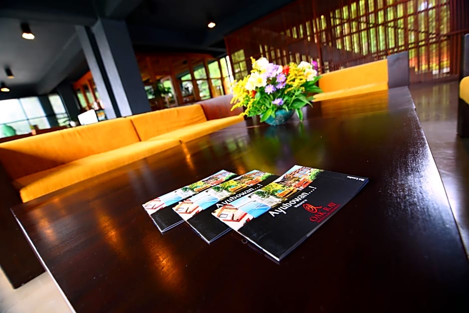 Oak Ray Hotel - Tea Bush Ramboda