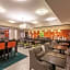 La Quinta Inn & Suites by Wyndham Bush Intercontinental Airport East