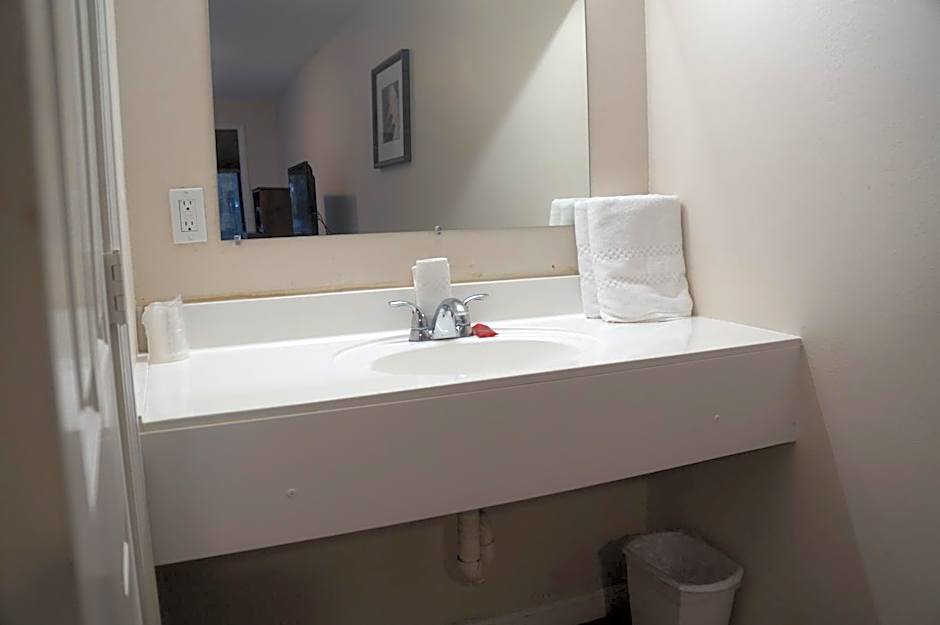 Classic Motor Lodge West Greenwich