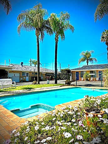 Town and Country Motor Inn