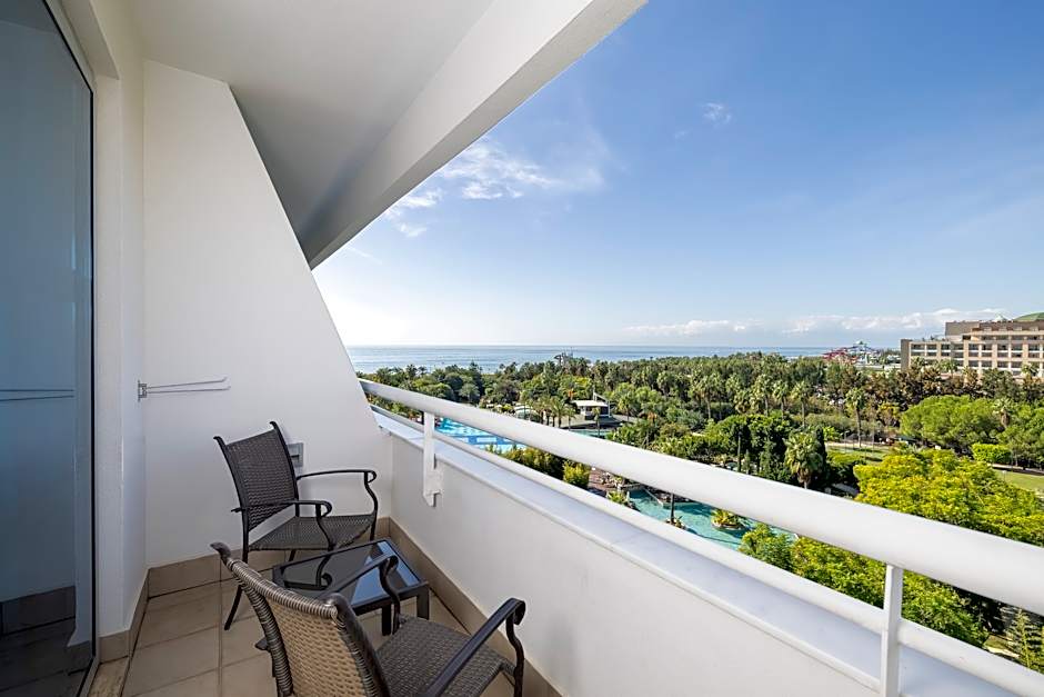 Photo 1 of 7 of Deluxe Junior Suite, Balcony
