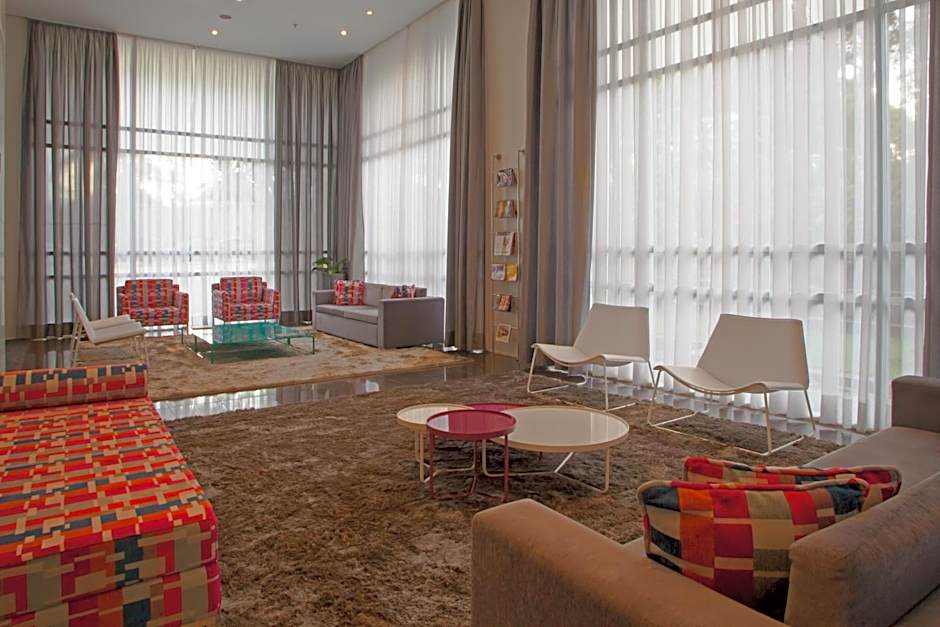 Quality Suites Alphaville