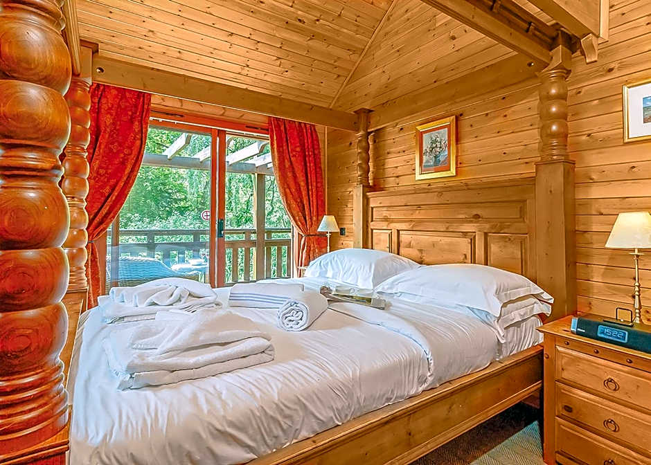 Tilford Woods Lodge Retreat