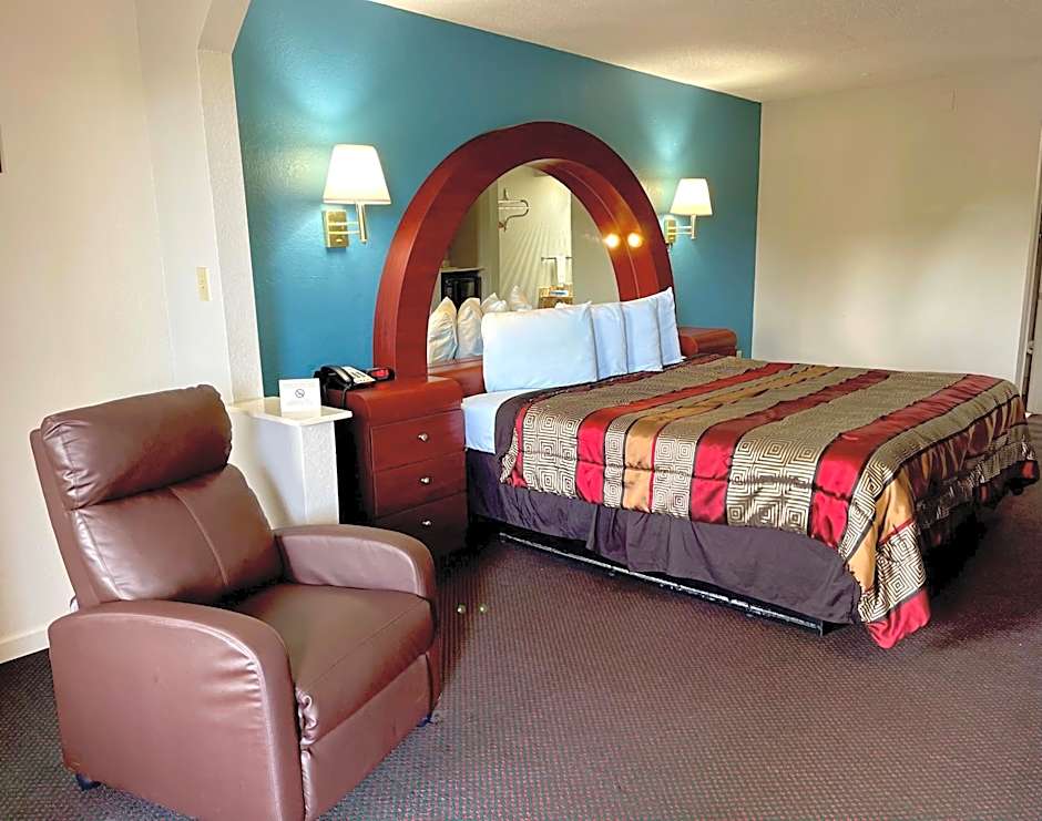 Luxury Inn & Suites
