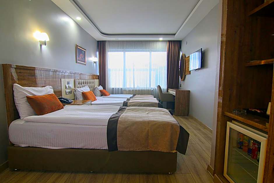 Grand Zara Hotel
