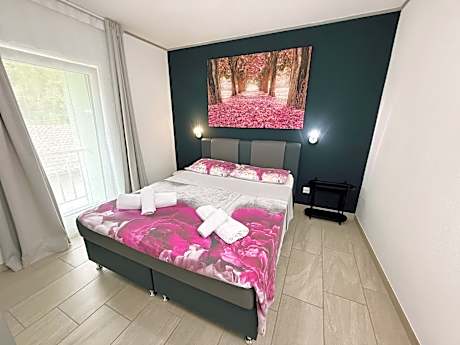 Double Room with Mountain View