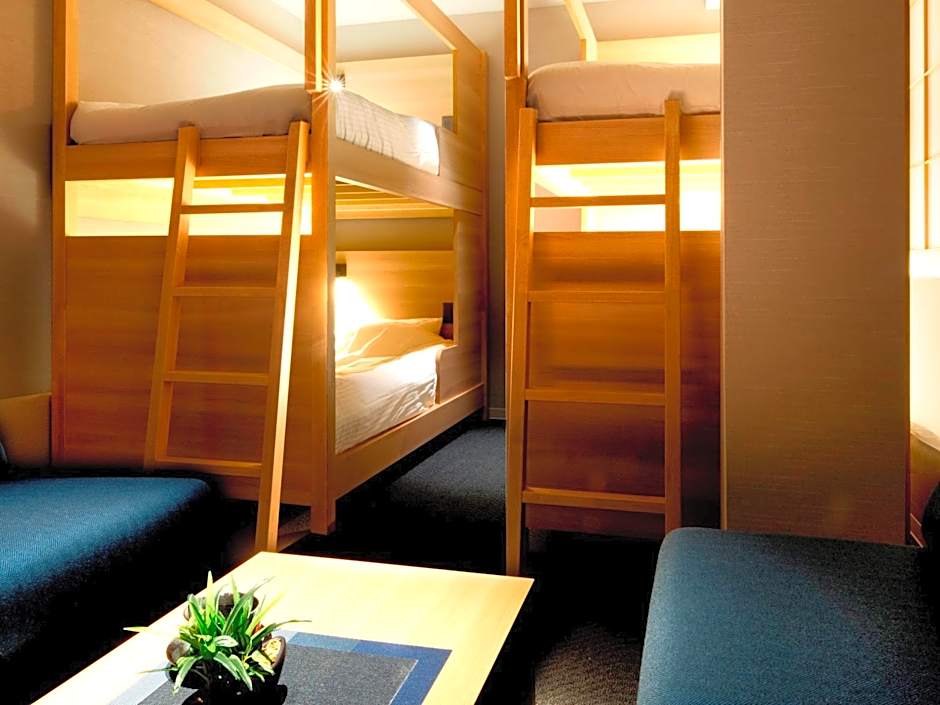 ALPHABED INN Takamatsuekimae