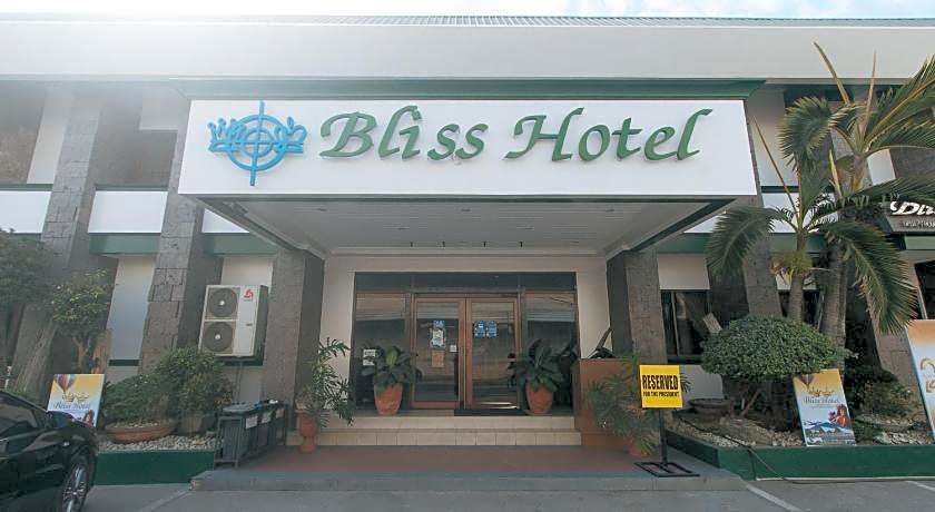 Capital O 740 Bliss Hotel Dau
