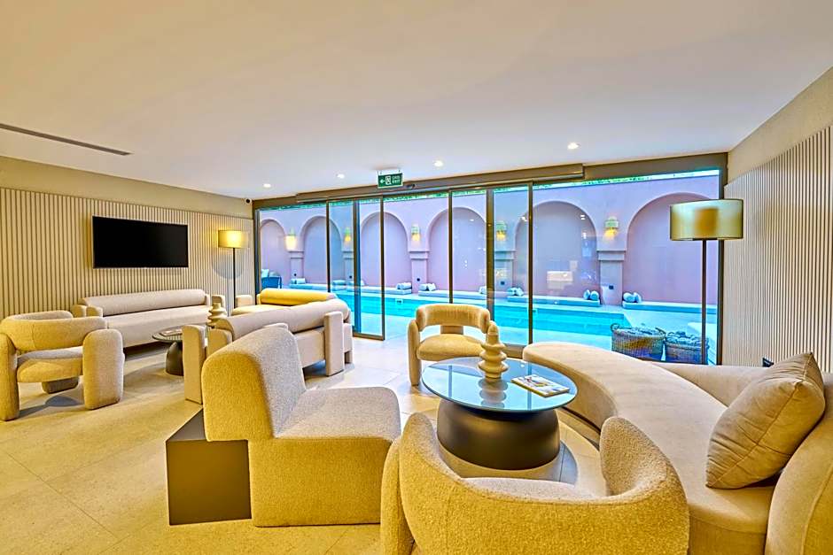 La Maja Hotel