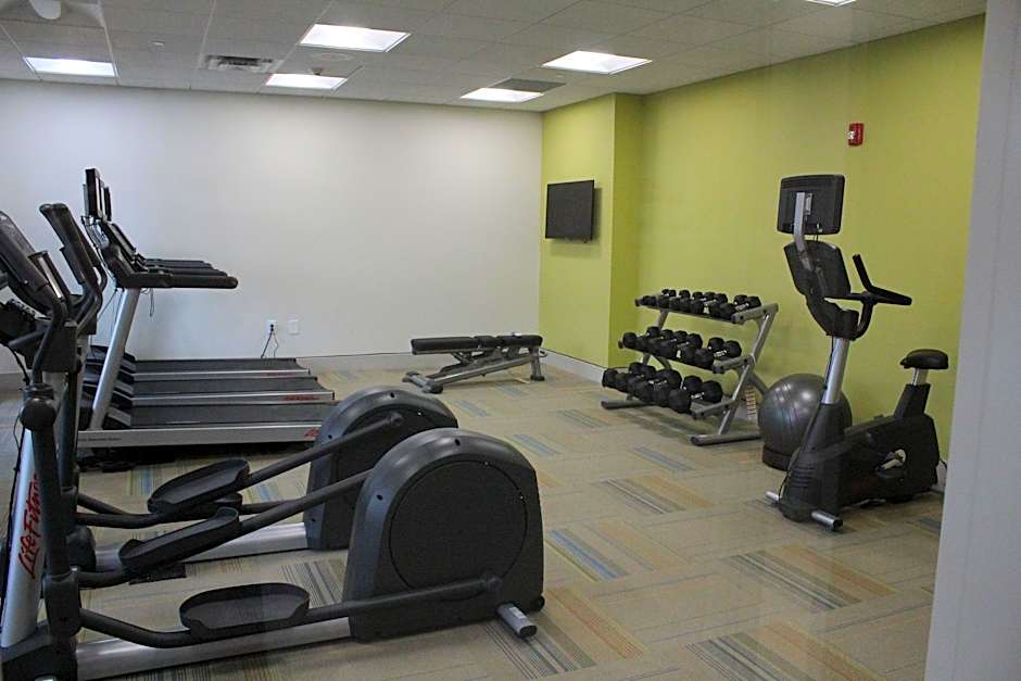 Holiday Inn Express & Suites - Milledgeville By IHG