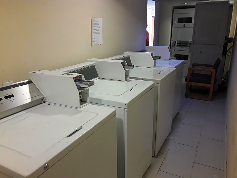 Americas Best Value Inn & Suites-Texas City/La Marque