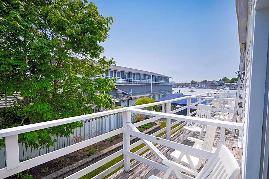 Boothbay Harbor Inn