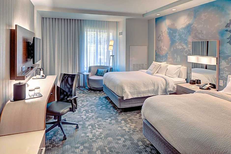 Courtyard by Marriott Appleton Riverfront