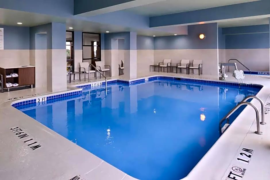 Holiday Inn Express Hotel and Suites Mesquite By IHG