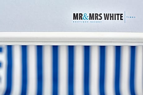 Mr & Mrs White Tinos