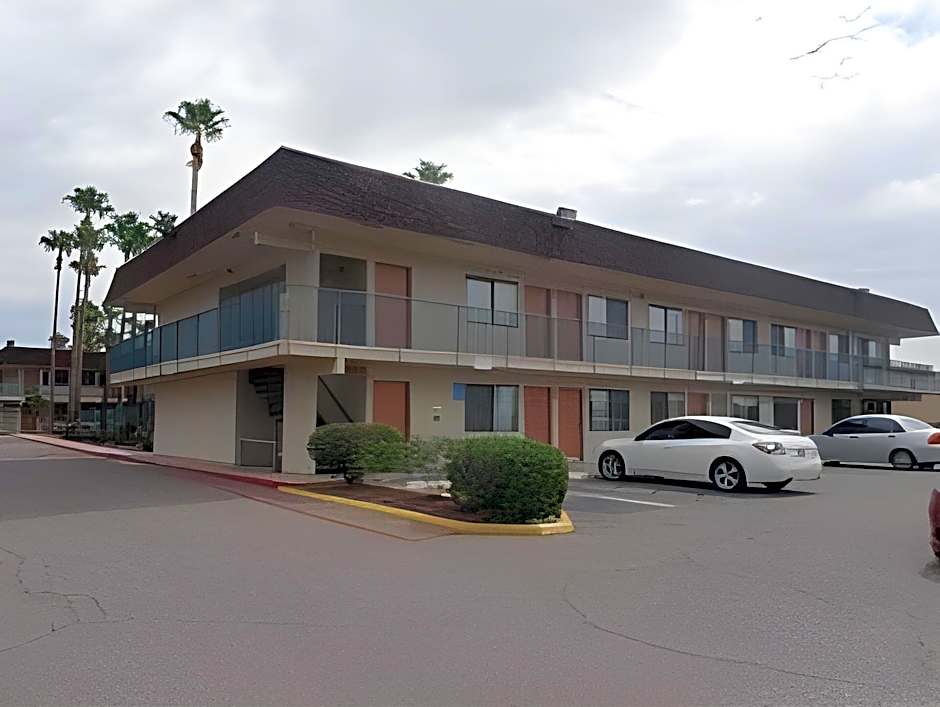 Super Inn Motel