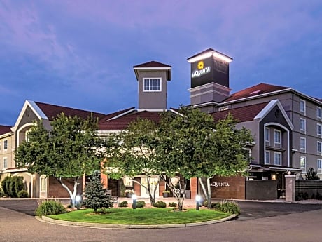 La Quinta by Wyndham Denver Airport DIA