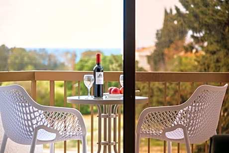 Follow The Sun Hotel Apartments