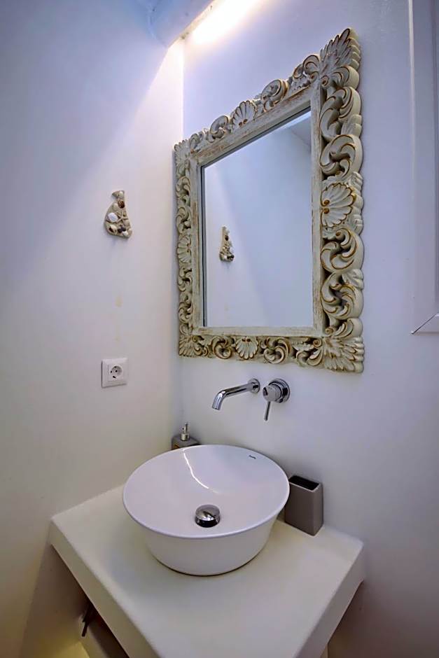 Evlalia Studios & Villas