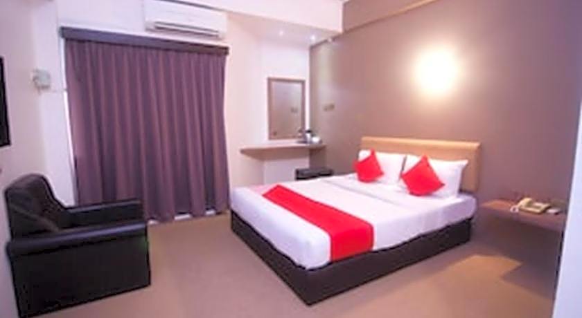 Super OYO 979 Hua Kuok Inn