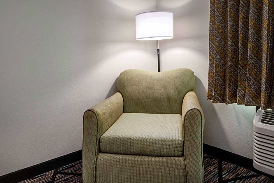 Days Inn by Wyndham Baton Rouge I-10