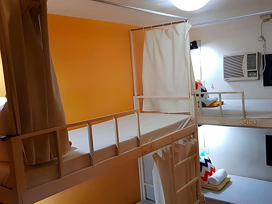 CROSSROADS HOSTEL MANILA