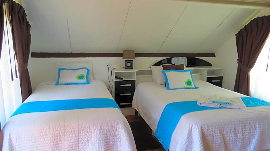 Hosteria Airport Garden