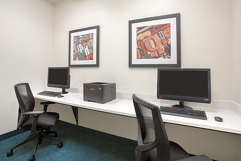 Candlewood Suites Pueblo By IHG