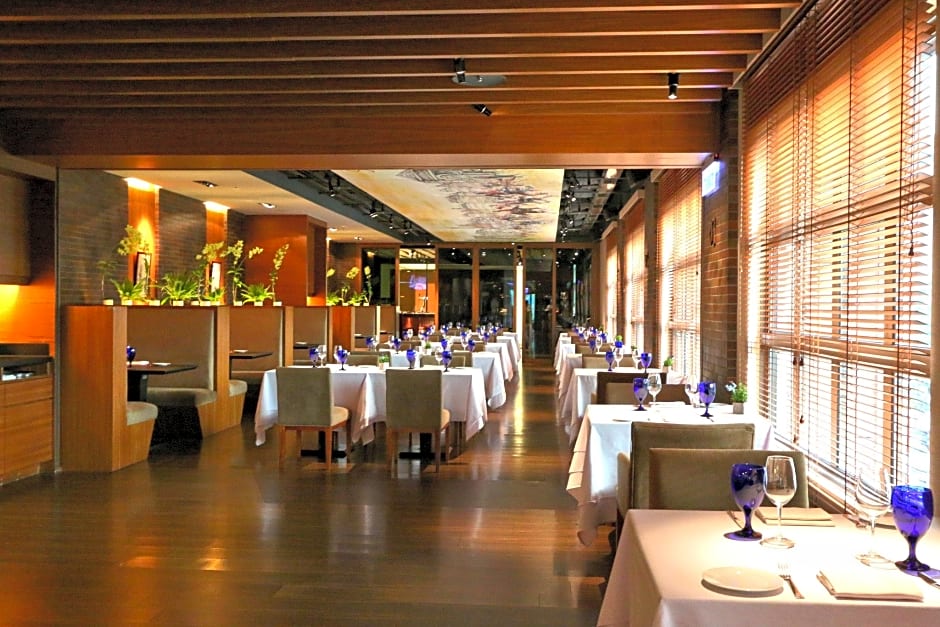 Grand Victoria Hotel