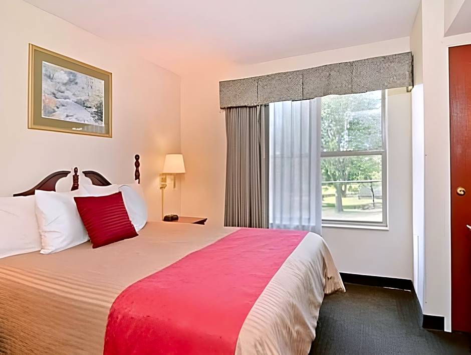 Quality Suites