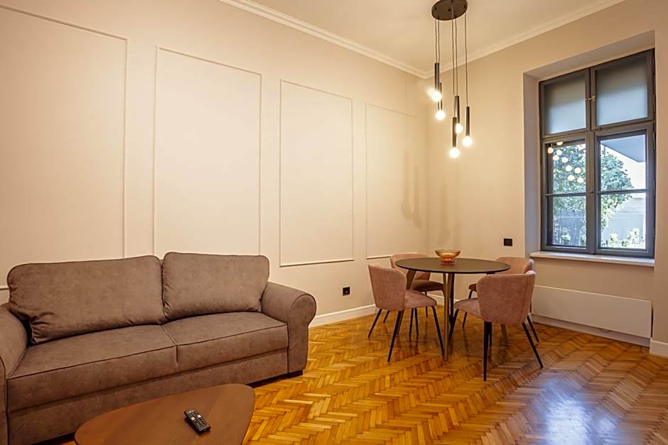 Bloom Downtown Suites