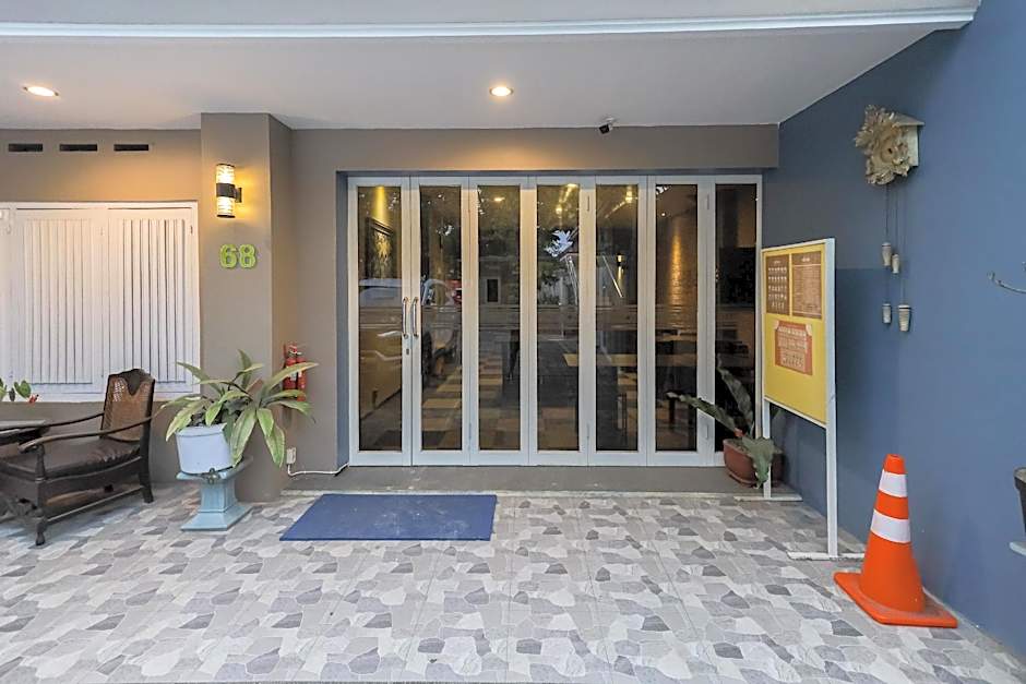 RedDoorz Plus @ Swun Stay Raya Langsep