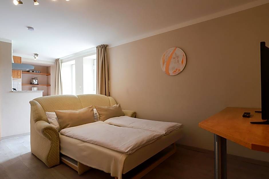 Hofgut Langenborn Wohnen auf Zeit möblierte Apartments Aschaffenburg Alzenau Frankfurt