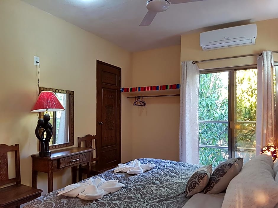 Hotel Mayahau Coba