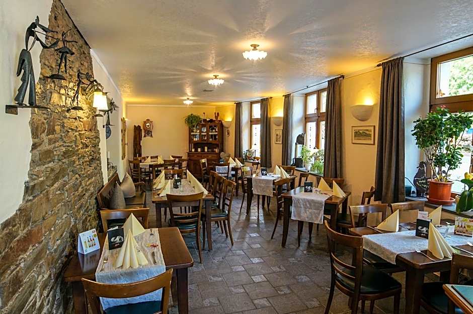 Moselland Hotel im Enderttal Zum Onkel Willi