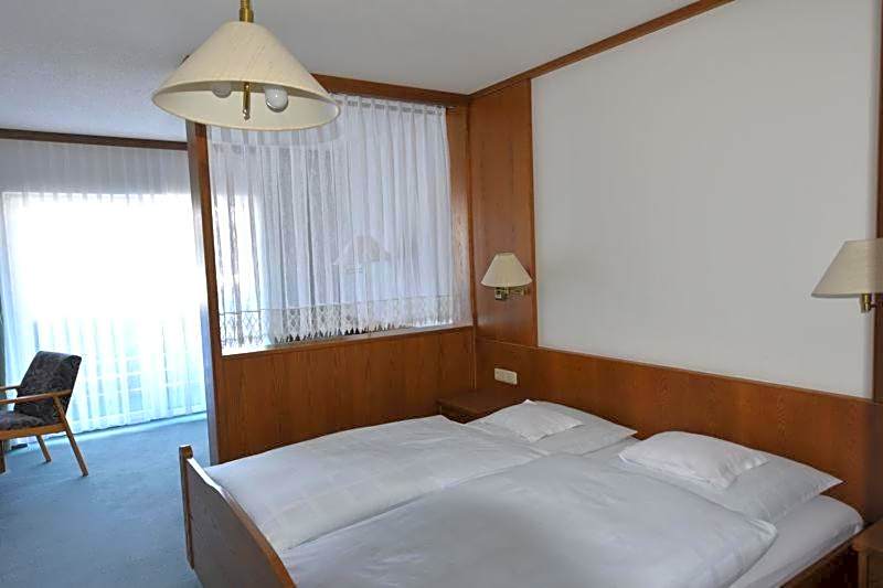 Photo 1 of 4 of Double Room III