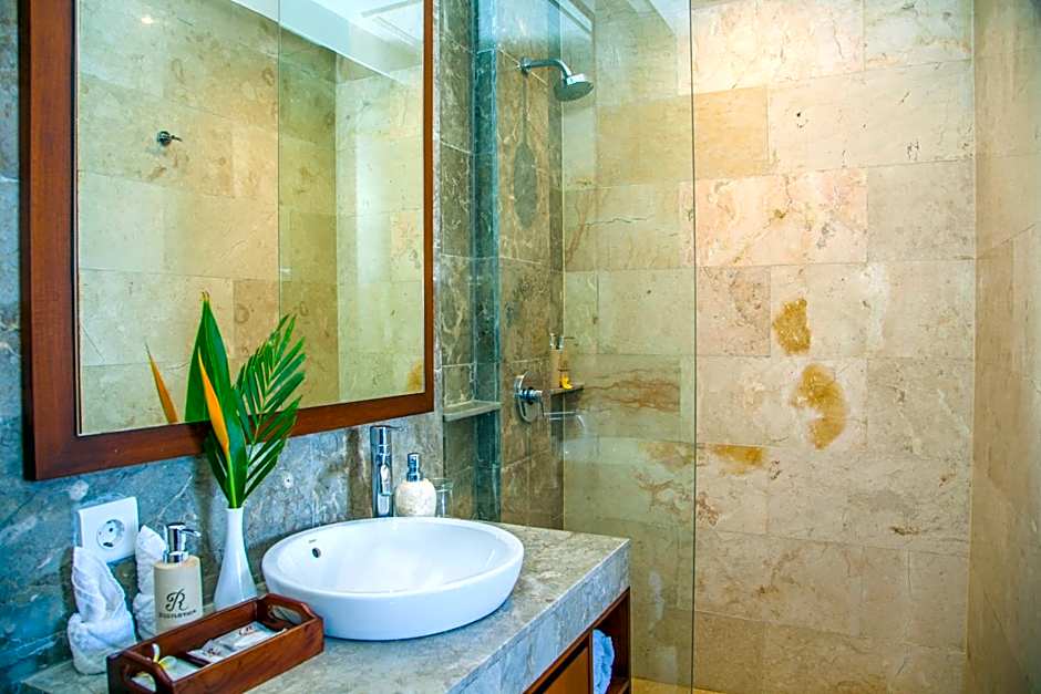 Rajavilla Lombok Resort - Seaside Serenity