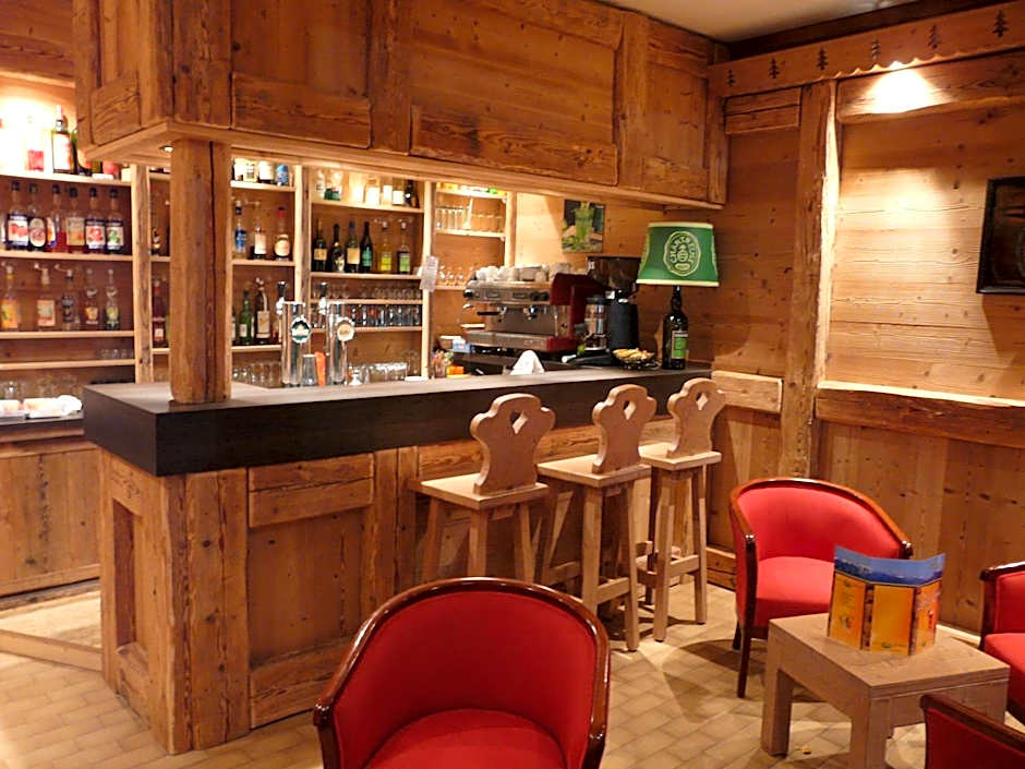 Logis Le Pont de Champ