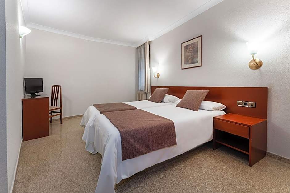 Hotel & Aparthotel Cosmos