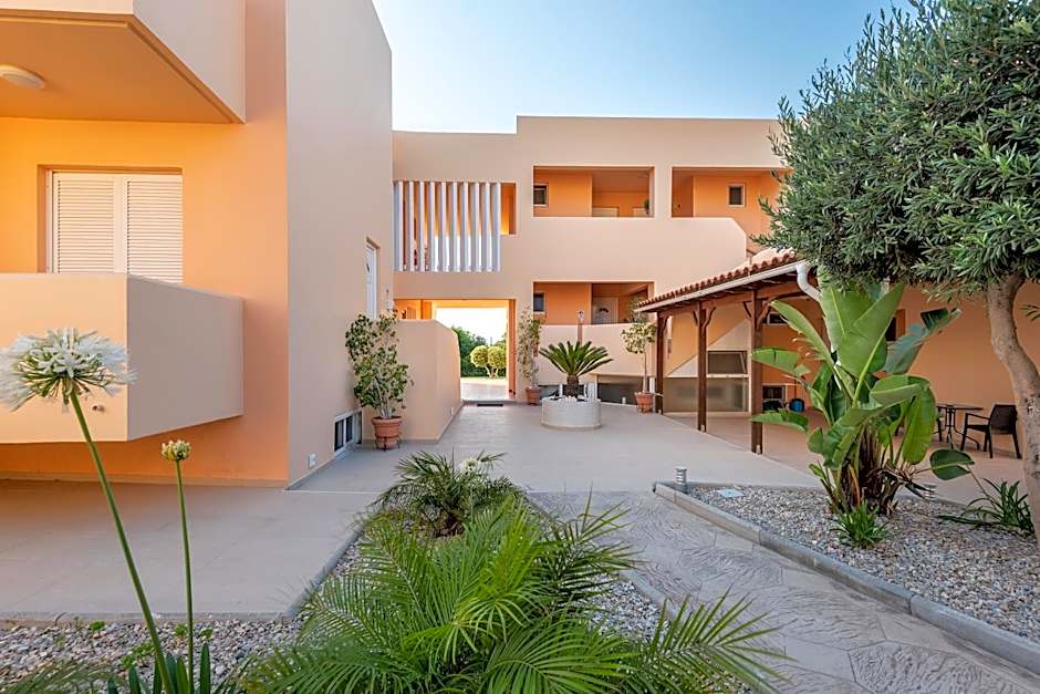 Cirillo Family Hotel-Christinas Studios