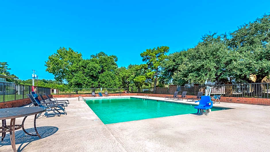 Motel 6 Hammond, LA - I 12 - I 55